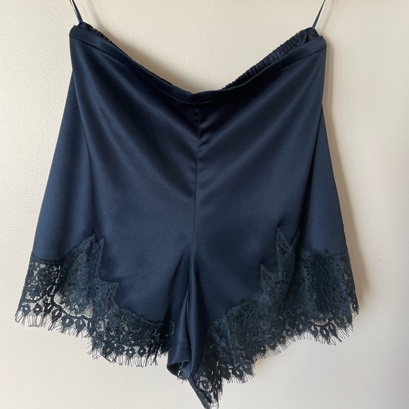 NEW Reformation Fern Midnight Navy Lace Trim Satin Shorts Elastic Waist | US S - Picture 7 of 11